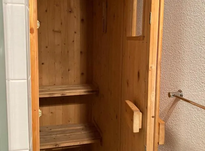 Na Samote Nyaraló *